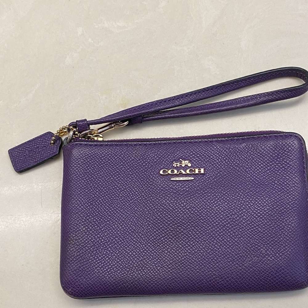 Coach Purple Leather Wristlet with Gold-Tone Logo. Certificate of authenticity